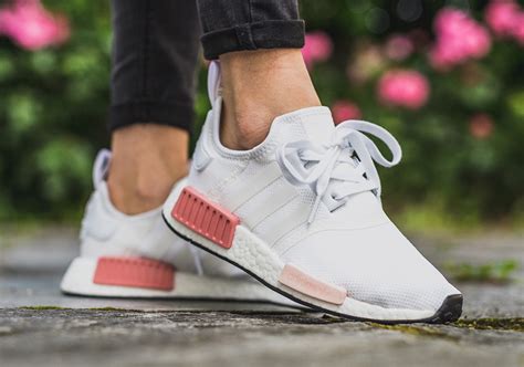 adidas nmd girls|adidas nmd r1 girls.